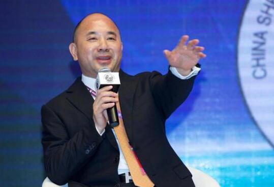 最低调富豪闷声发财,创业23年身价过千亿,公司营业额仅次于华为